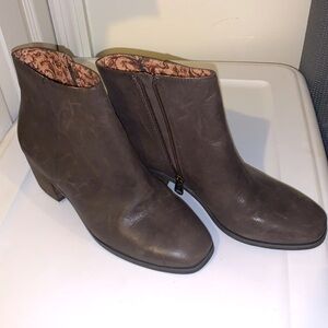 NWOT LUCKY BRAND ANKLE BOOTS